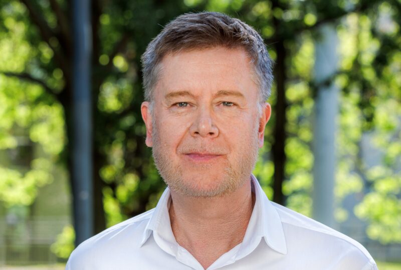 Dr. Christian Maté